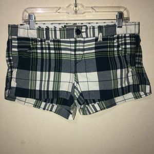 Abercrombie & Fitch plaid shorts Size 6